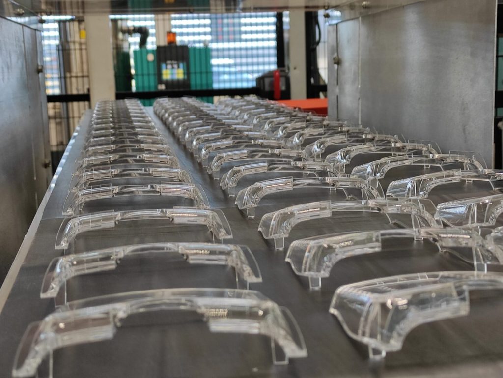 hochglanzpolierte Spritzgussteile